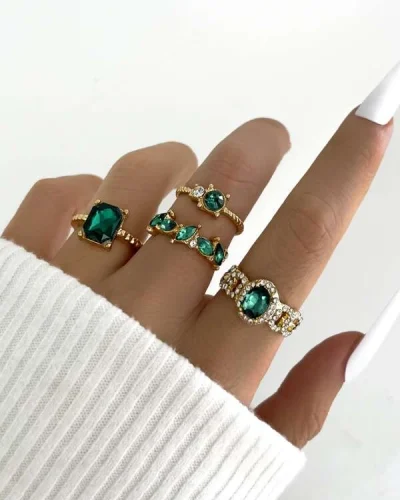 4 PEÇAS ANEL DECORAÇÃO DE STRASS E PEDRA VERDE
