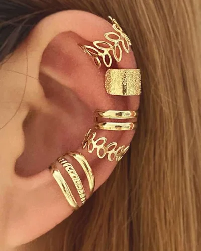 5 PEÇAS DE PIERCING DOURADOS