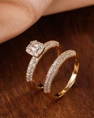 ANEL DOURADO DE DECORAÇÃO DE ZIRCÃO